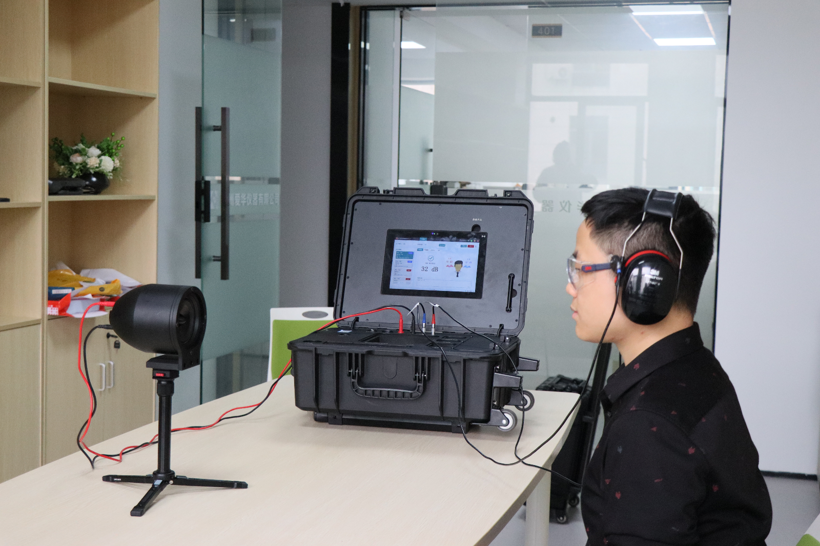 AWA17479 hearing protector fit testing system